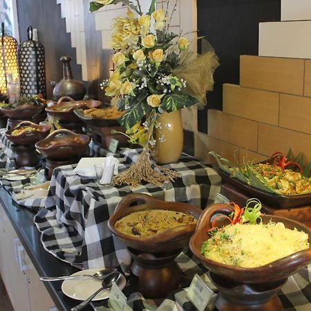Maxonehotels.Com At Tidar Surabaya Dış mekan fotoğraf