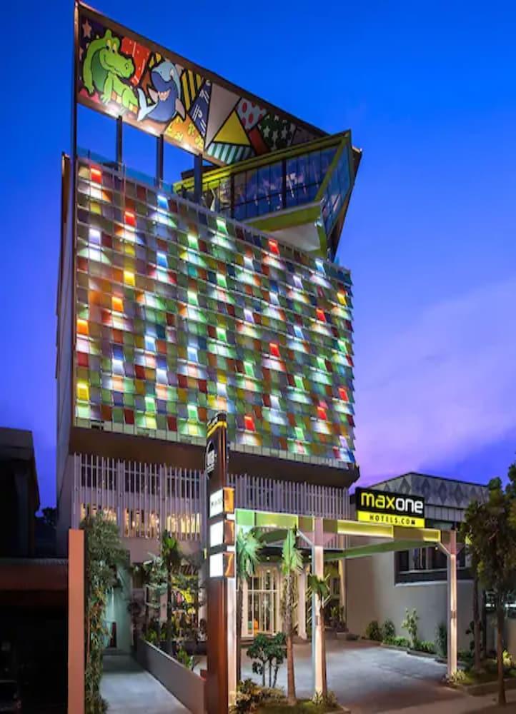 Maxonehotels.Com At Tidar Surabaya Dış mekan fotoğraf