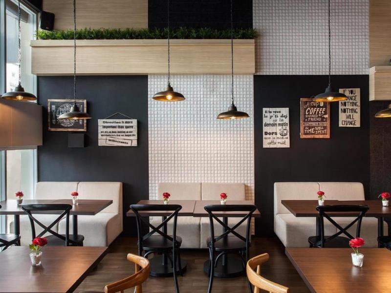 Maxonehotels.Com At Tidar Surabaya Dış mekan fotoğraf
