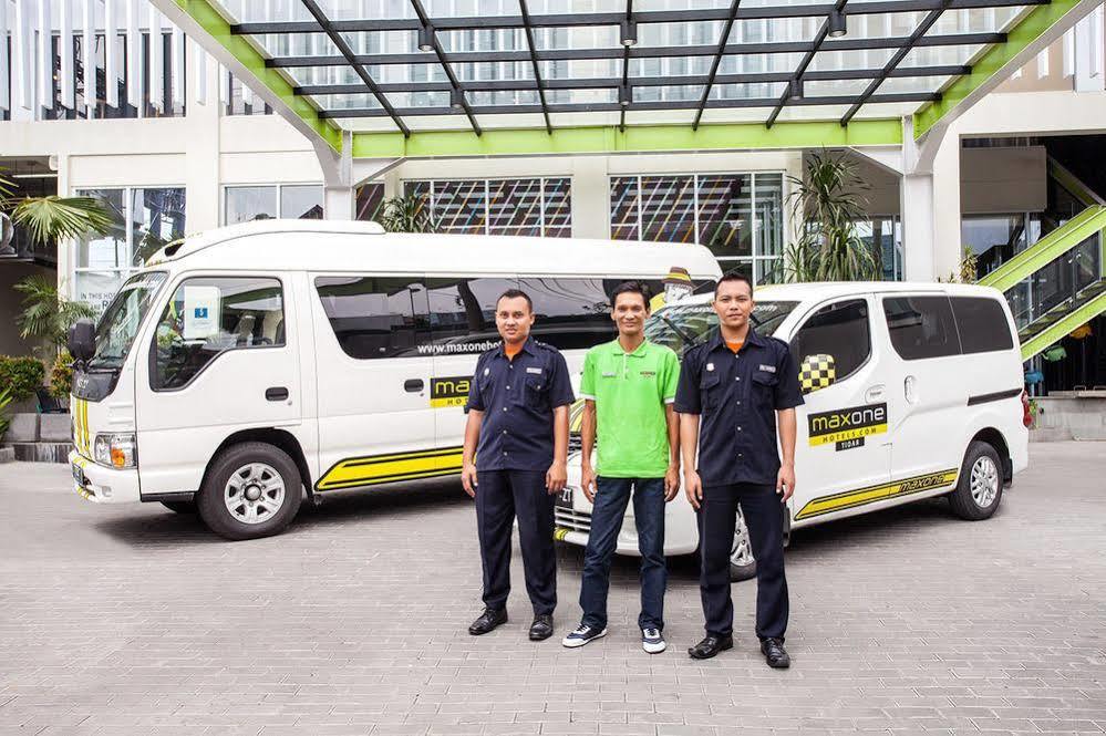 Maxonehotels.Com At Tidar Surabaya Dış mekan fotoğraf