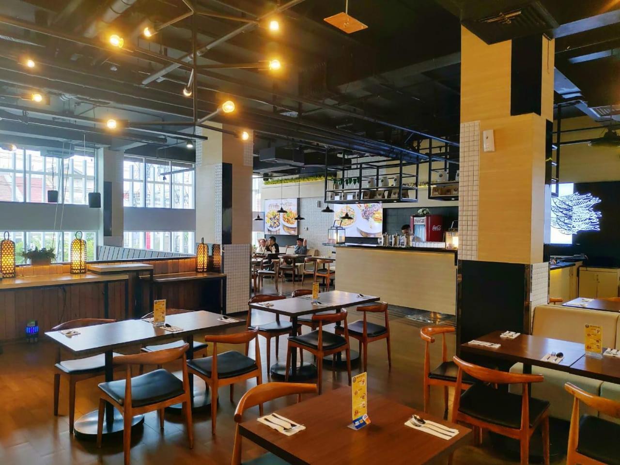 Maxonehotels.Com At Tidar Surabaya Dış mekan fotoğraf