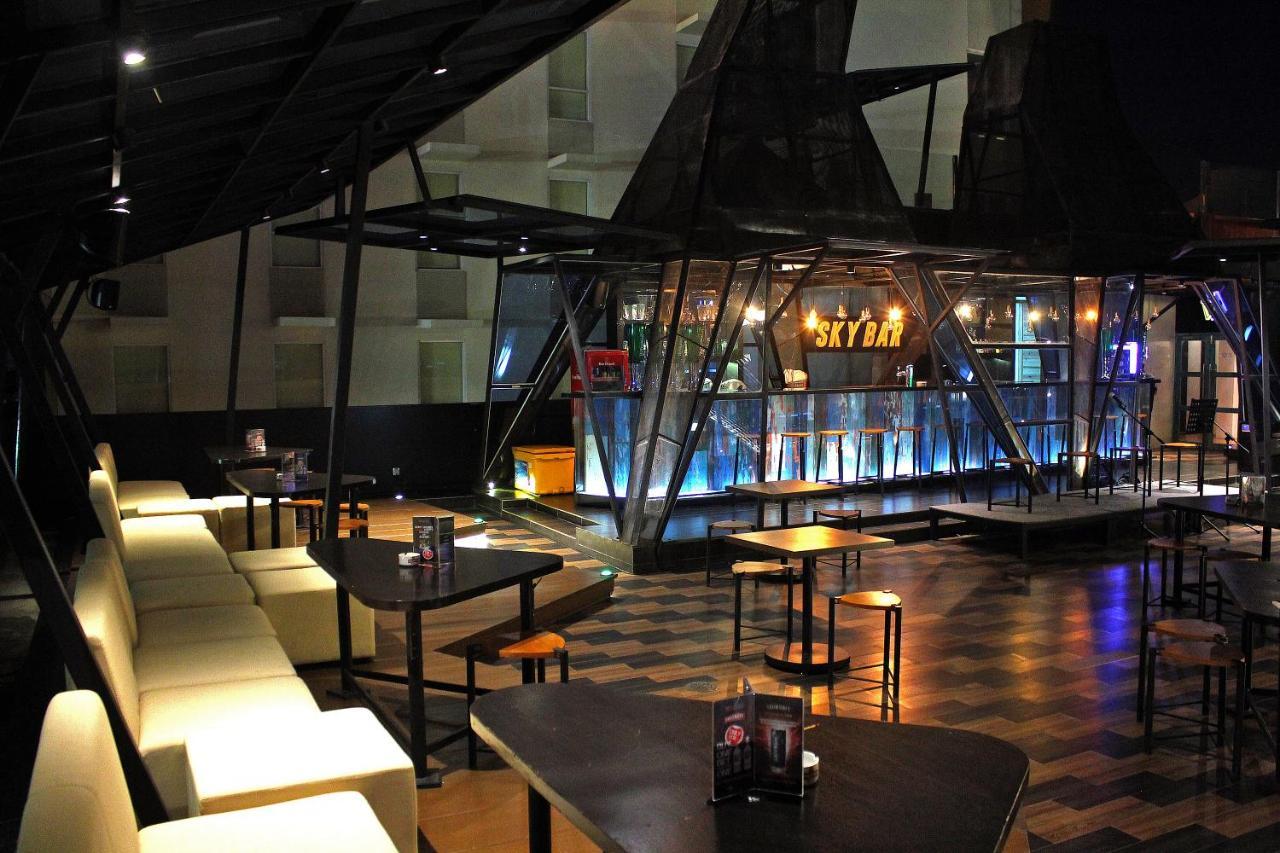 Maxonehotels.Com At Tidar Surabaya Dış mekan fotoğraf